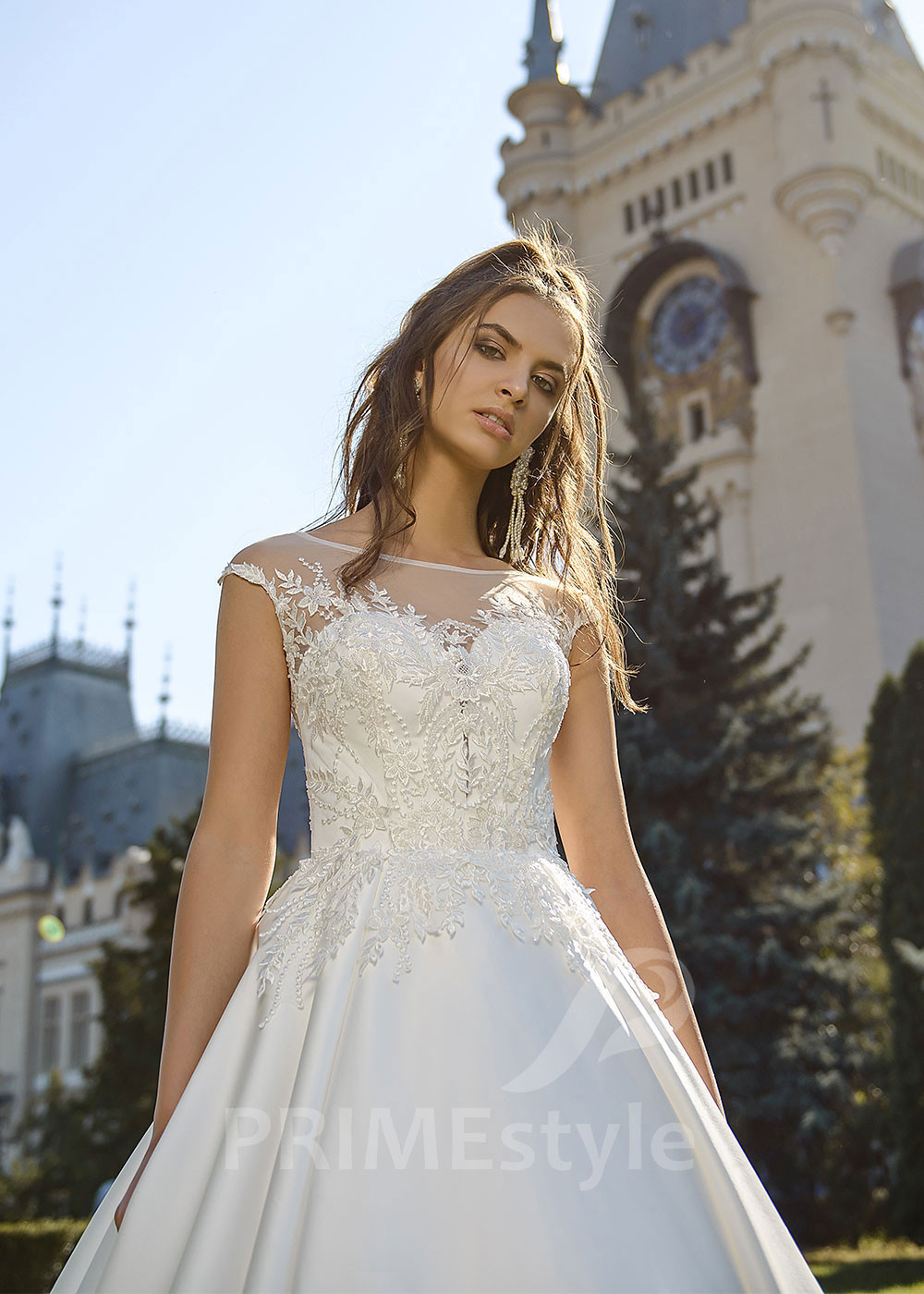 Elegantné saténove svadobné šaty RC1613