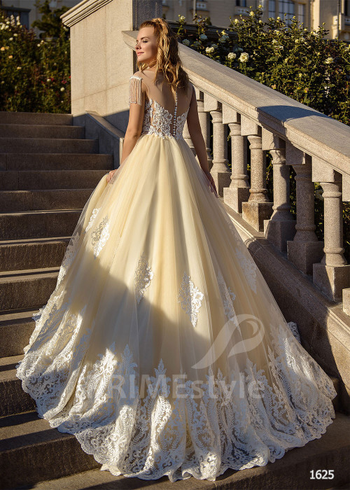 Luxusné čipkované svadobné šaty RC1625