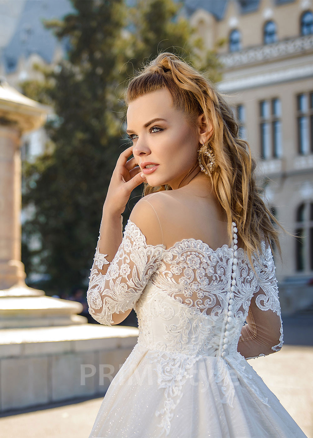 Luxusné čipkované svadobné šaty RC1627