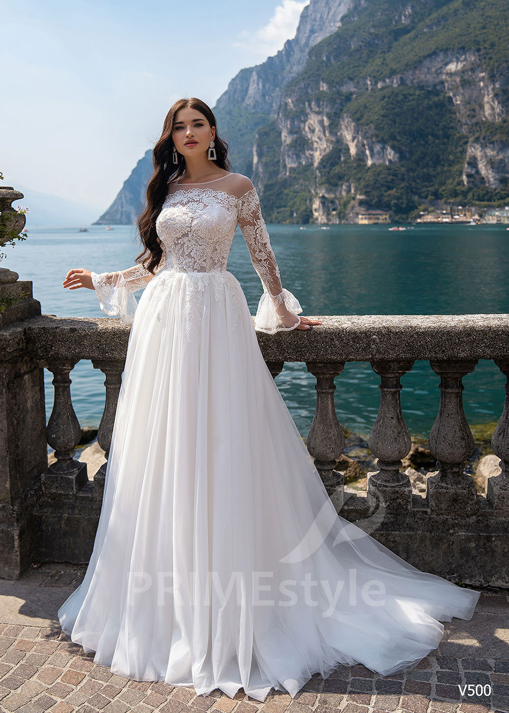 Jednoduché tylové svadobné šaty RS500