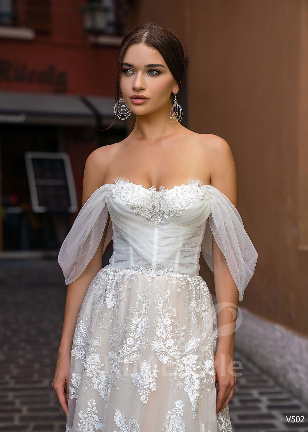 Luxusné celočipkované svadobné šaty RS502