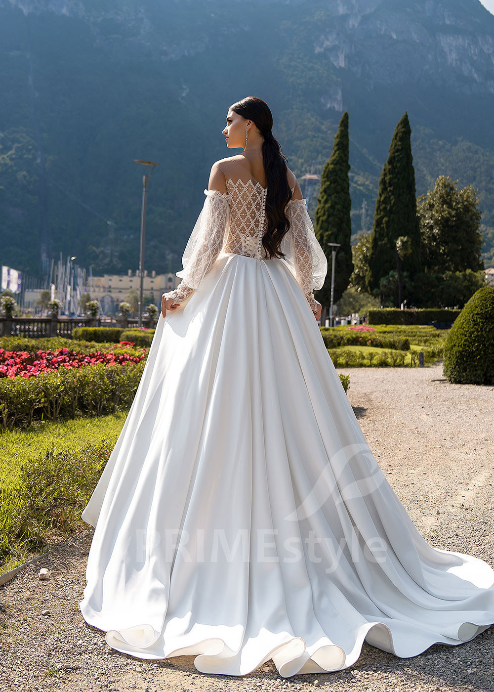 Extravagantné saténove svadobné šaty RS506