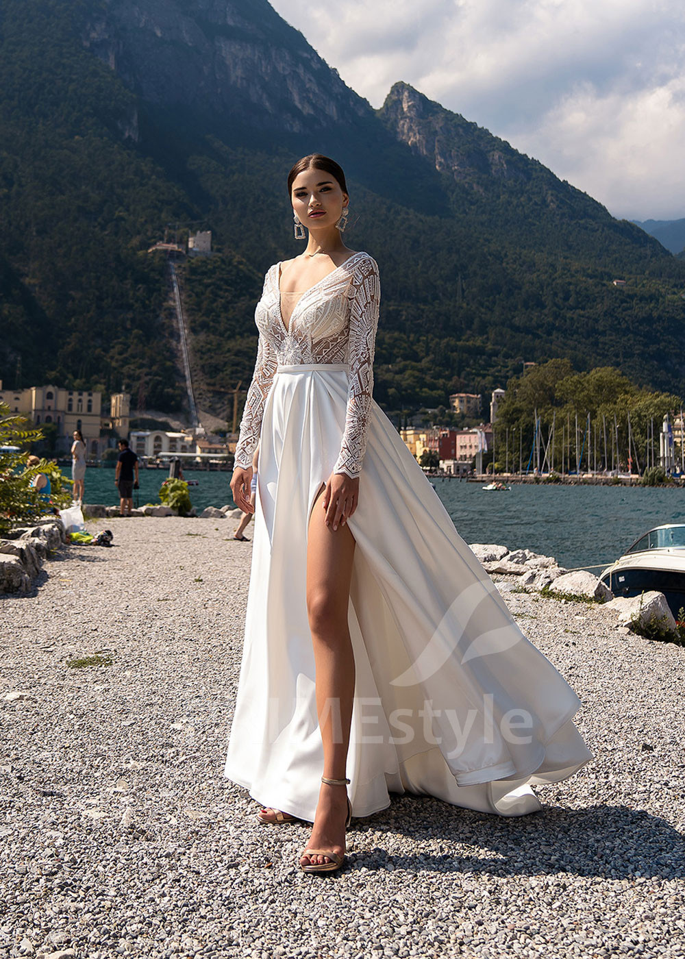 Extravagantné saténove svadobné šaty RS512