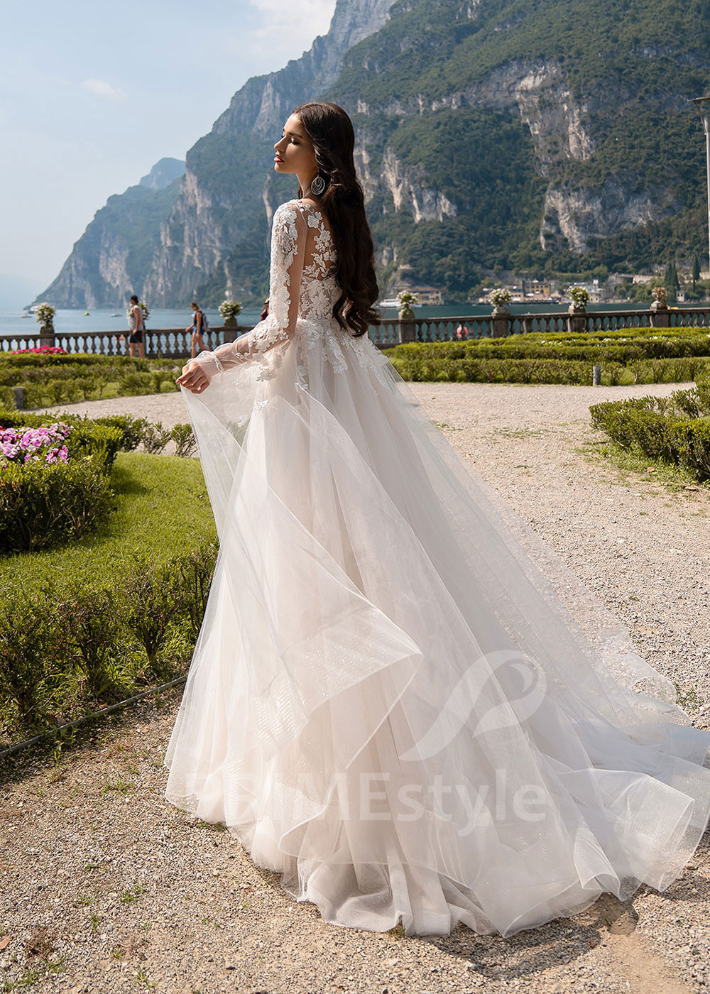 Luxusné princeznovské svadobné šaty RS530