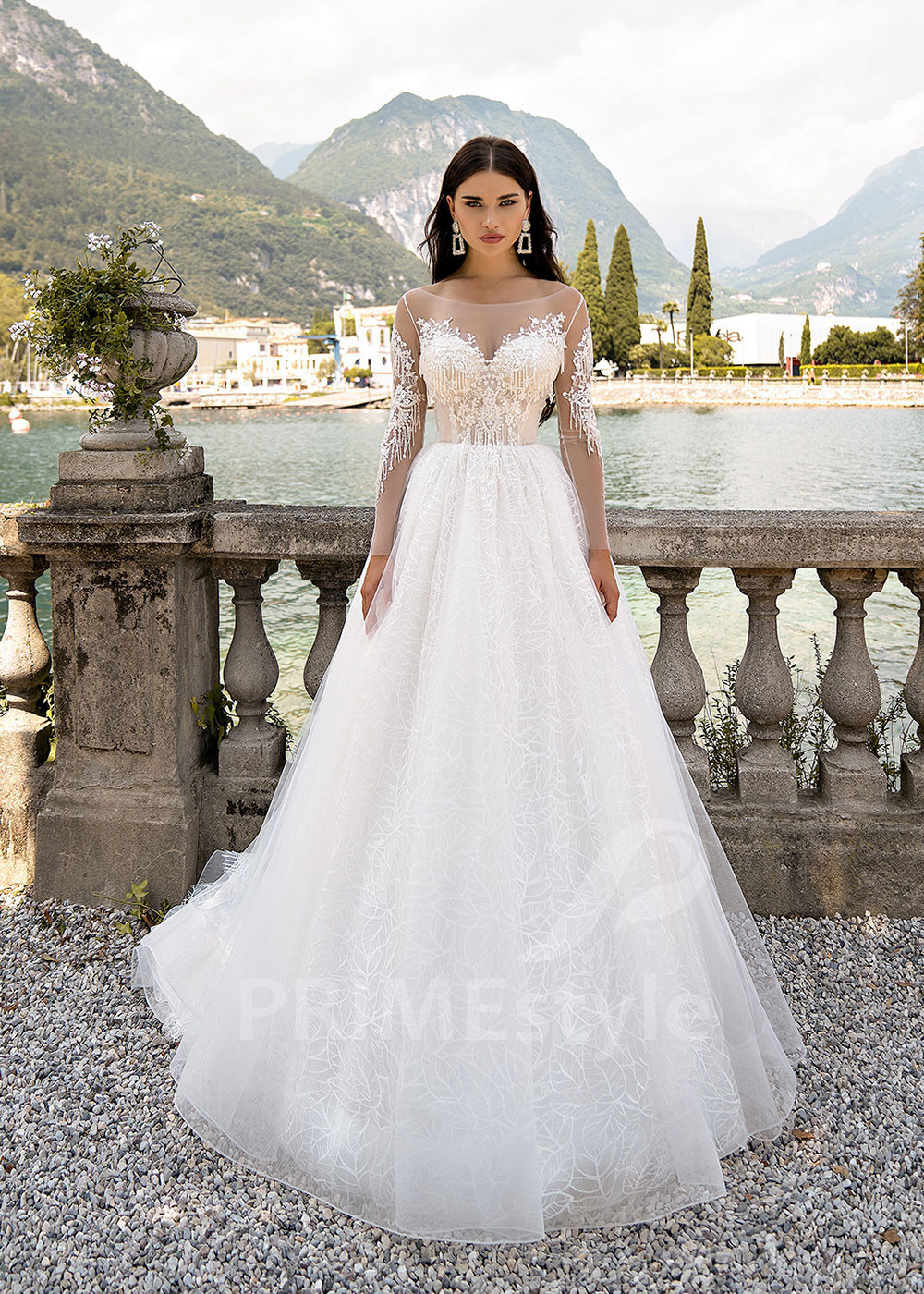 Extravagantné čipkované svadobné šaty RS531