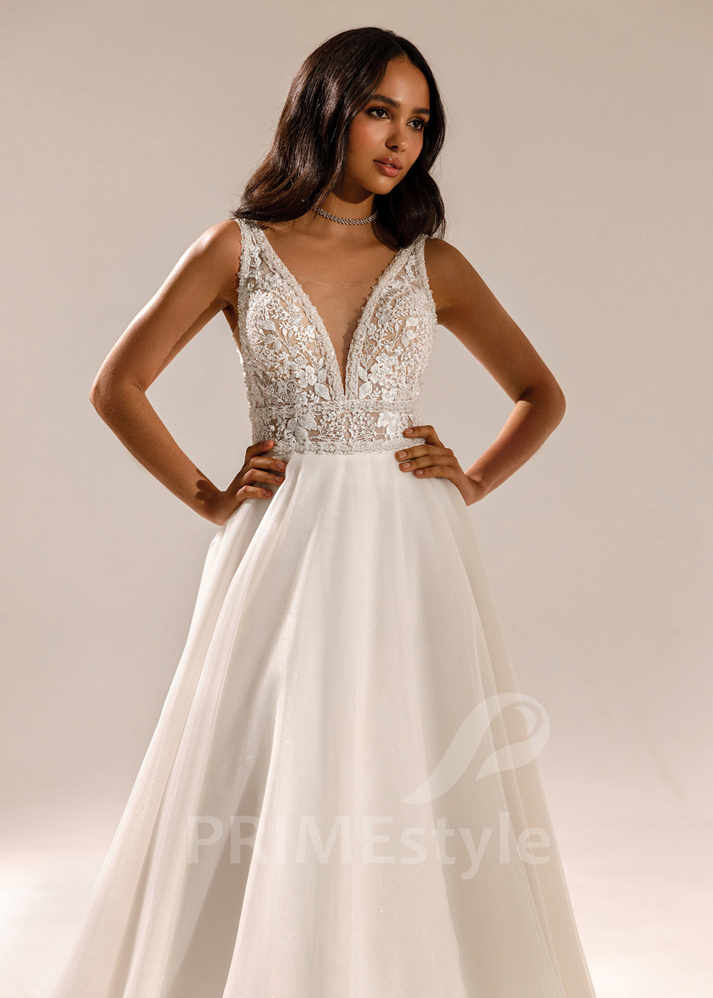 Jednoduché elegantné svadobné šaty Martina