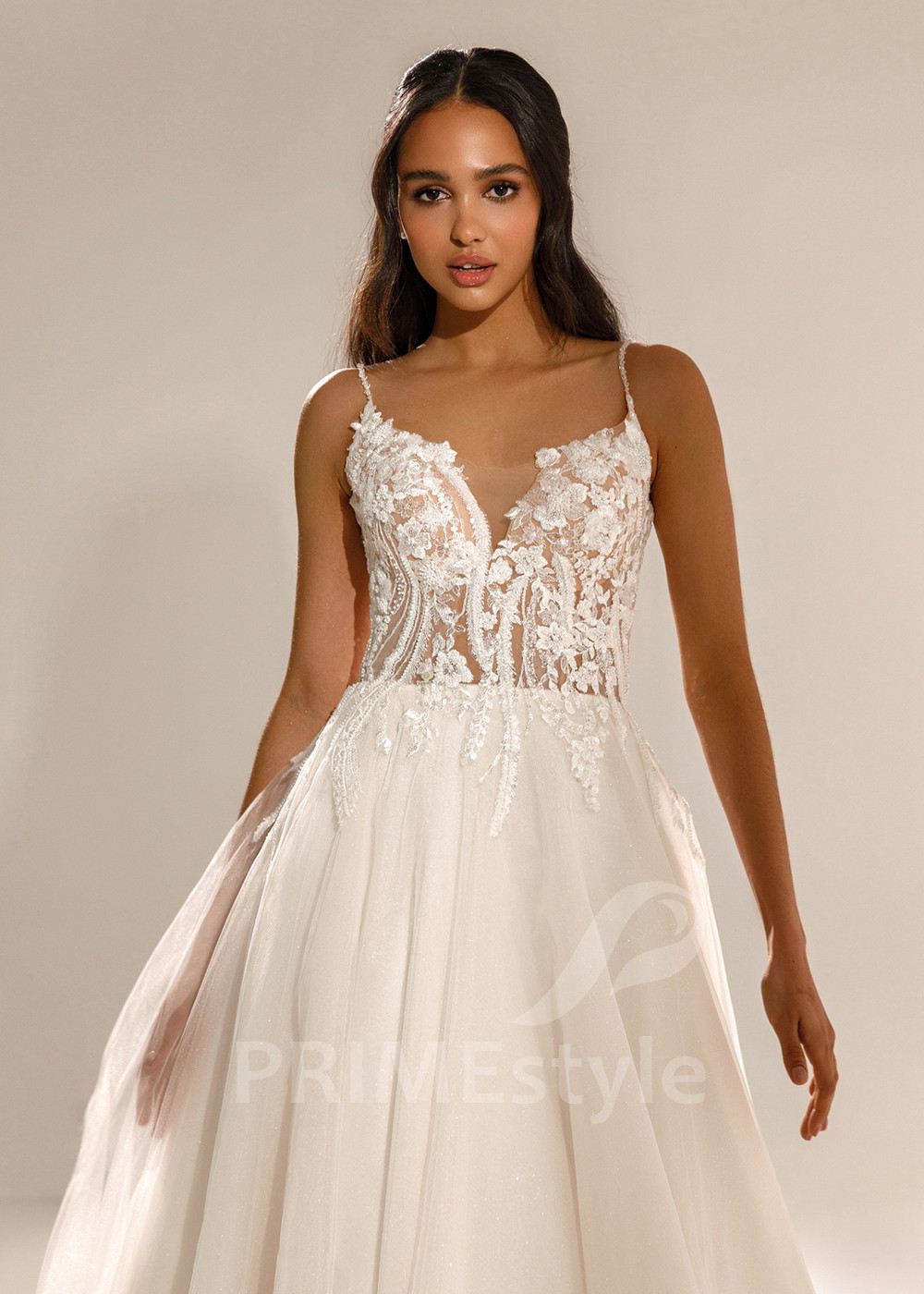 Jednoduché svadobné šaty na ramienka Ophelia