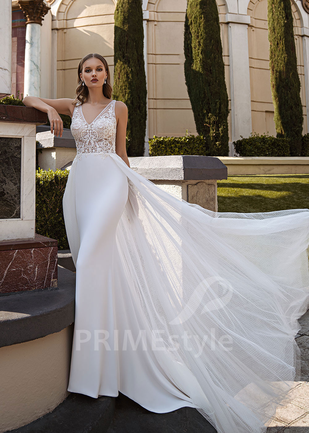 Elegantné čipkované svadobné šaty Nikoli