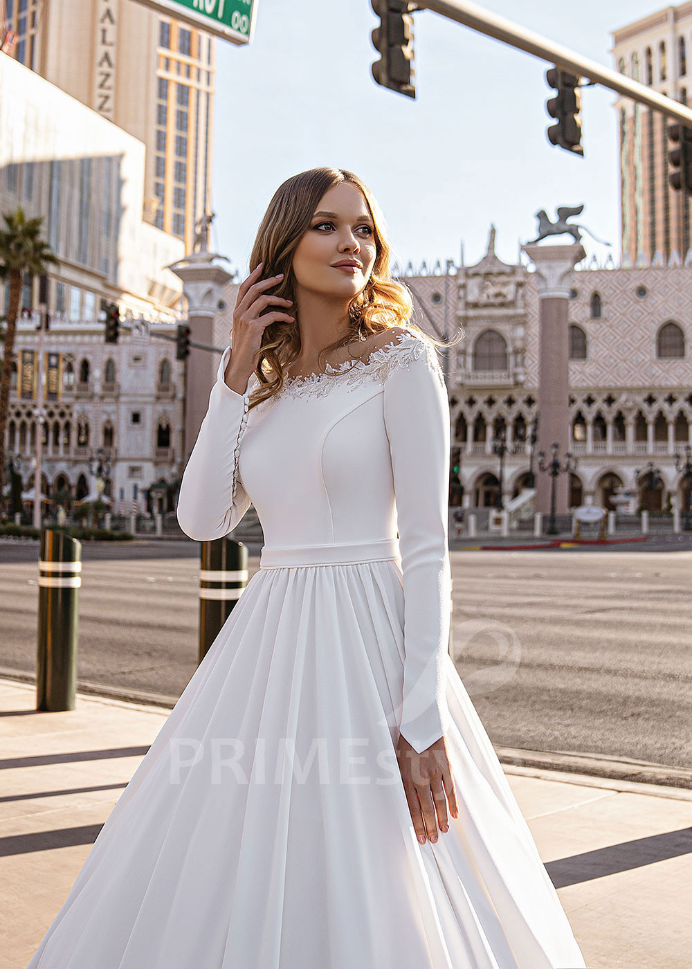 Elegantné hladké svadobné šaty Katrine