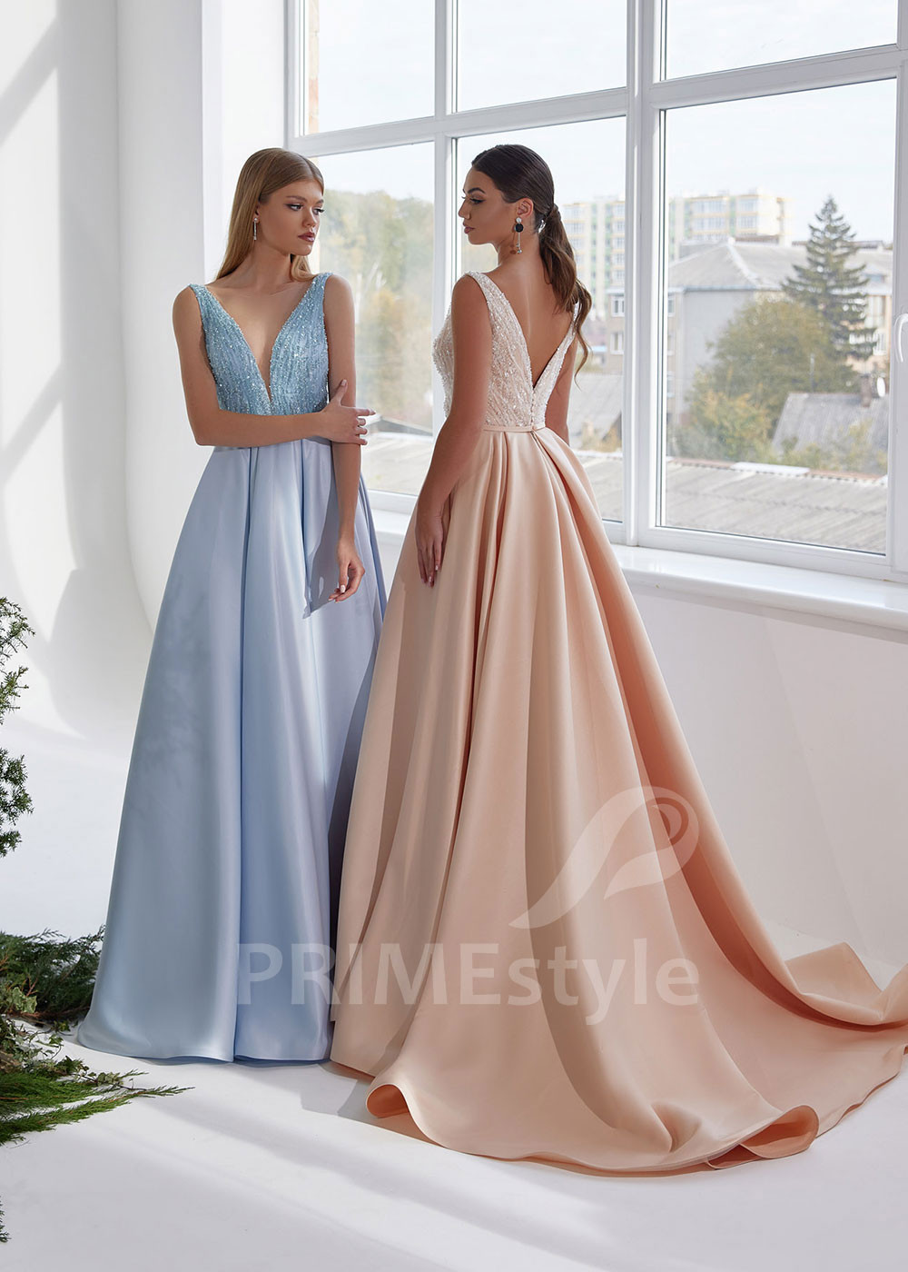 Luxusné šaty na stužkovú RS921