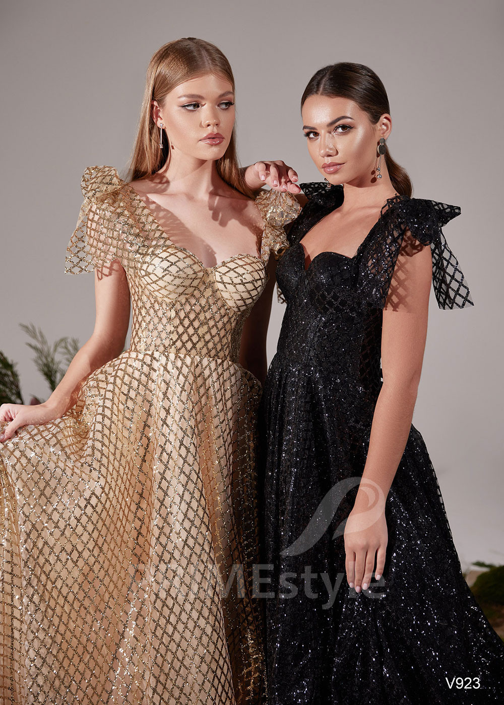 Exkluzívne večerné šaty RS923