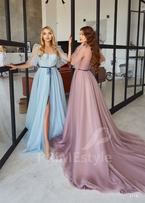 Jednoduché šaty na stužkovú RC2118