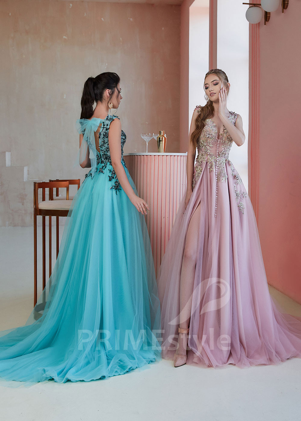 Kvetované šaty na ples RS611