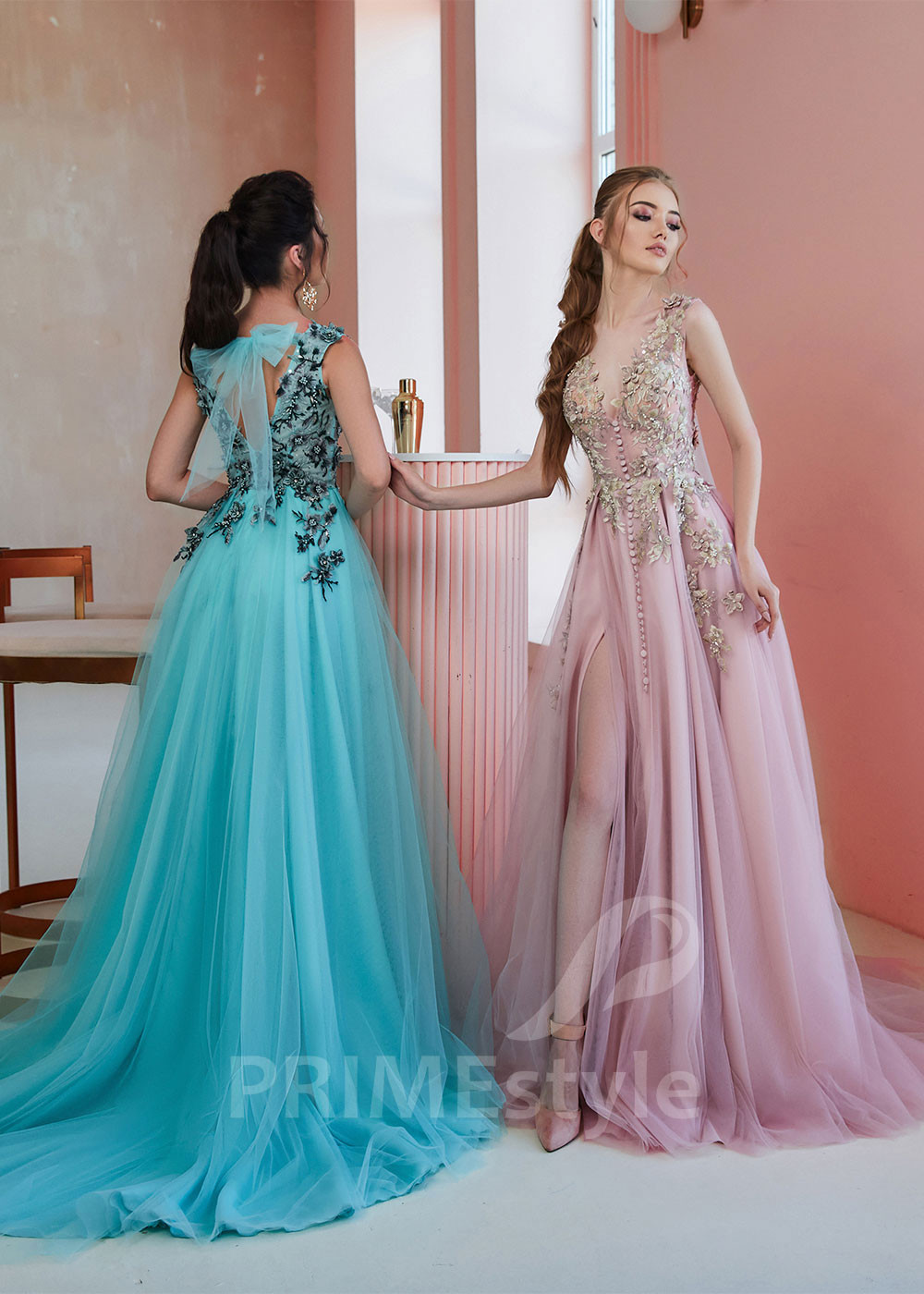 Kvetované šaty na ples RS611