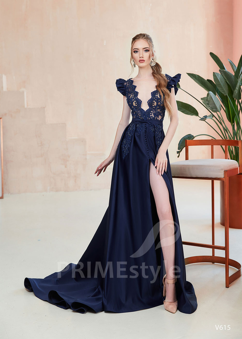 Dlhé spoločenské šaty s rozparkom RS615