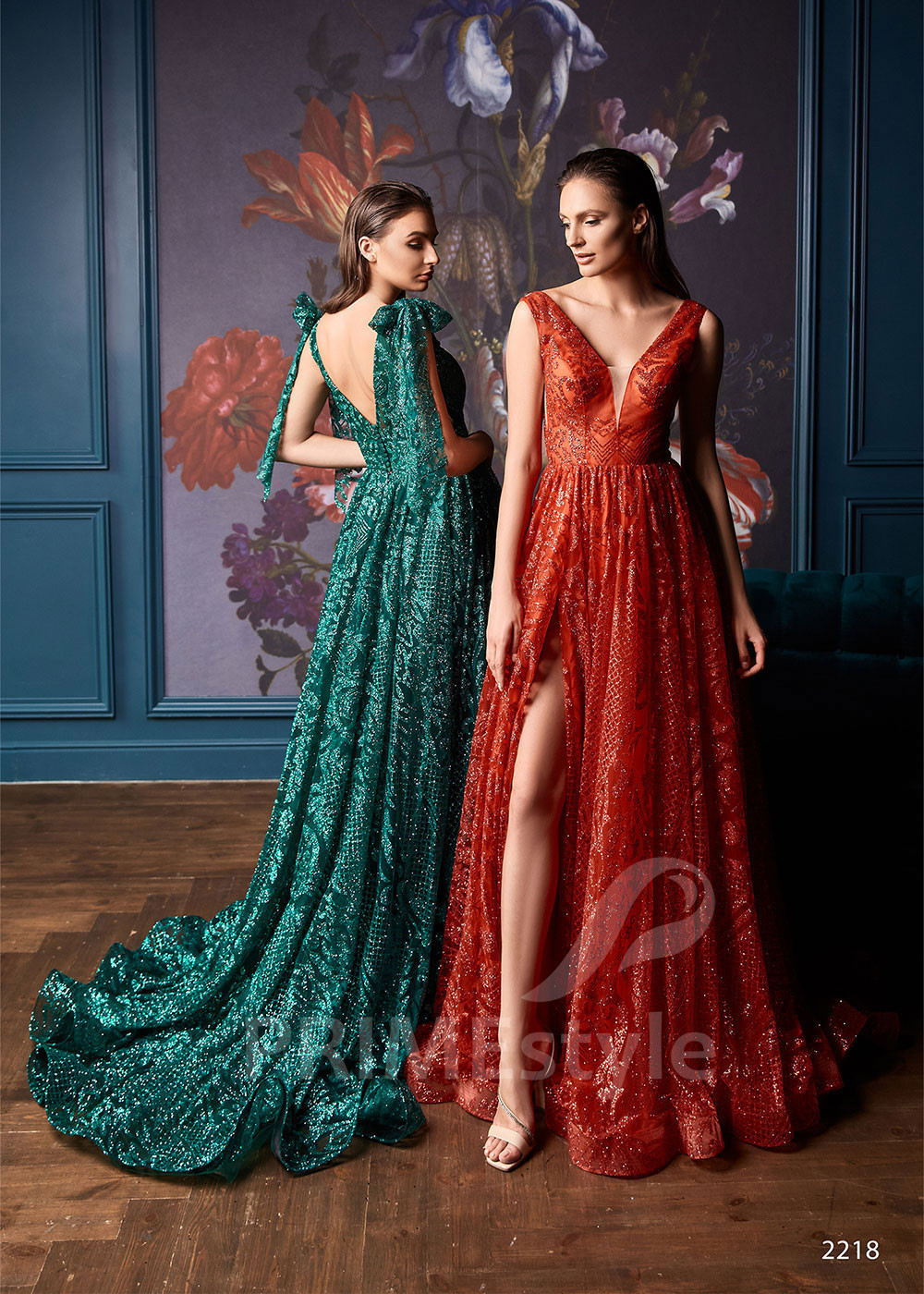 Trblietavé spoločenské šaty RC2218