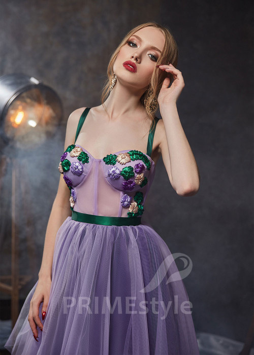 Extravagantné večerné šaty RS411