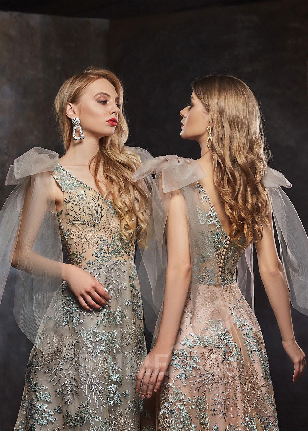 Čipkované šaty na ples RS413