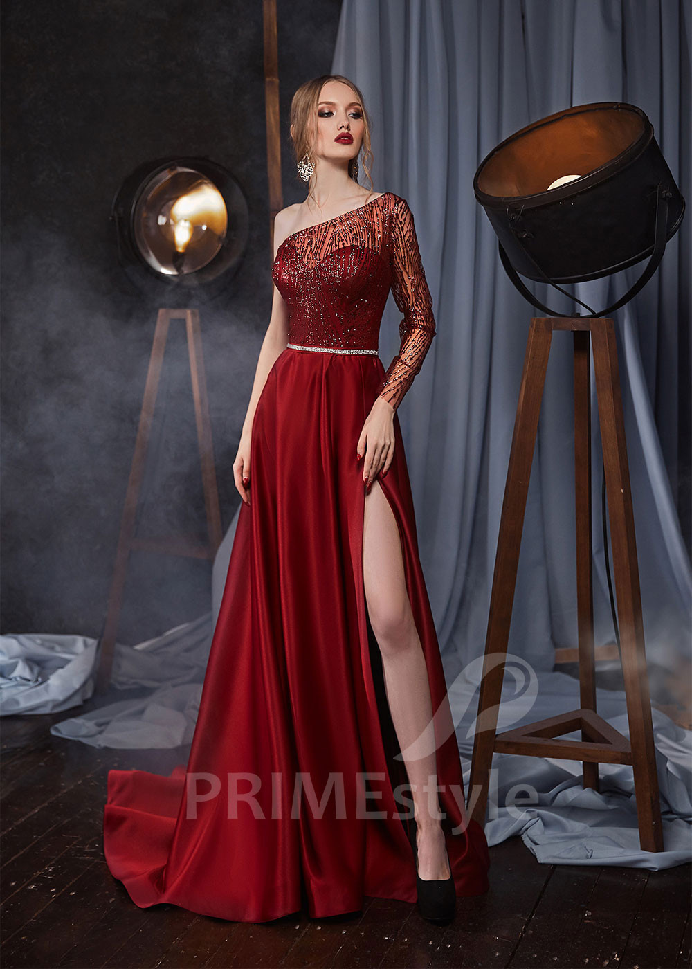 Asymetrické spoločenské šaty RS420