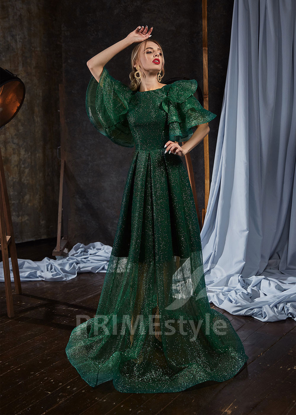 Trblietavé spoločenské šaty RS445