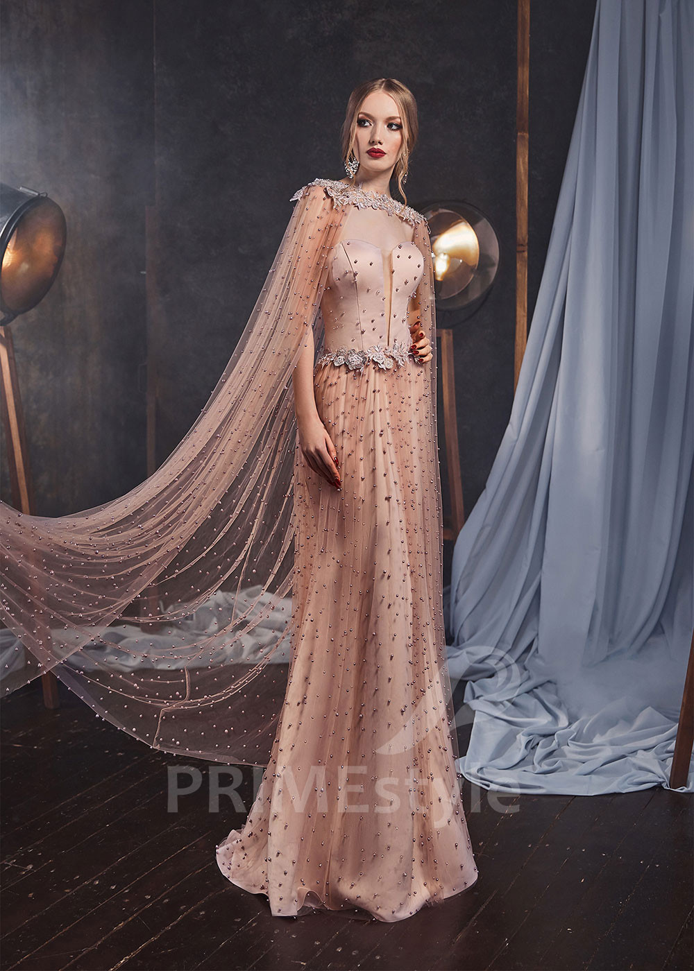 Elegantné šaty na ples RS447