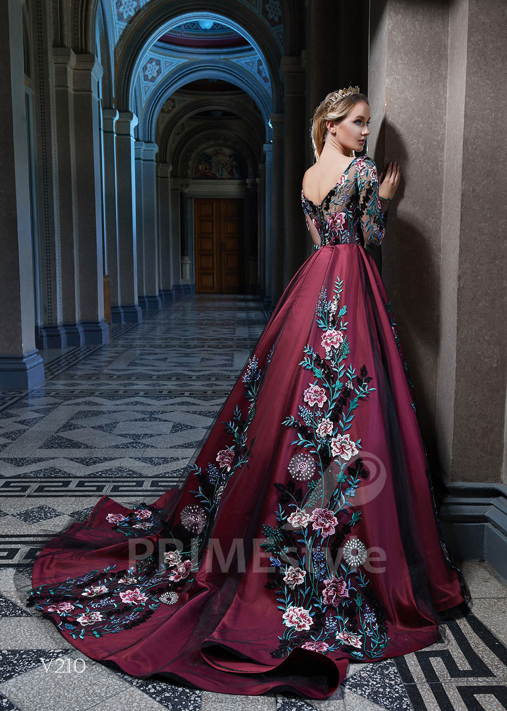 Luxusné šaty na ples RS210