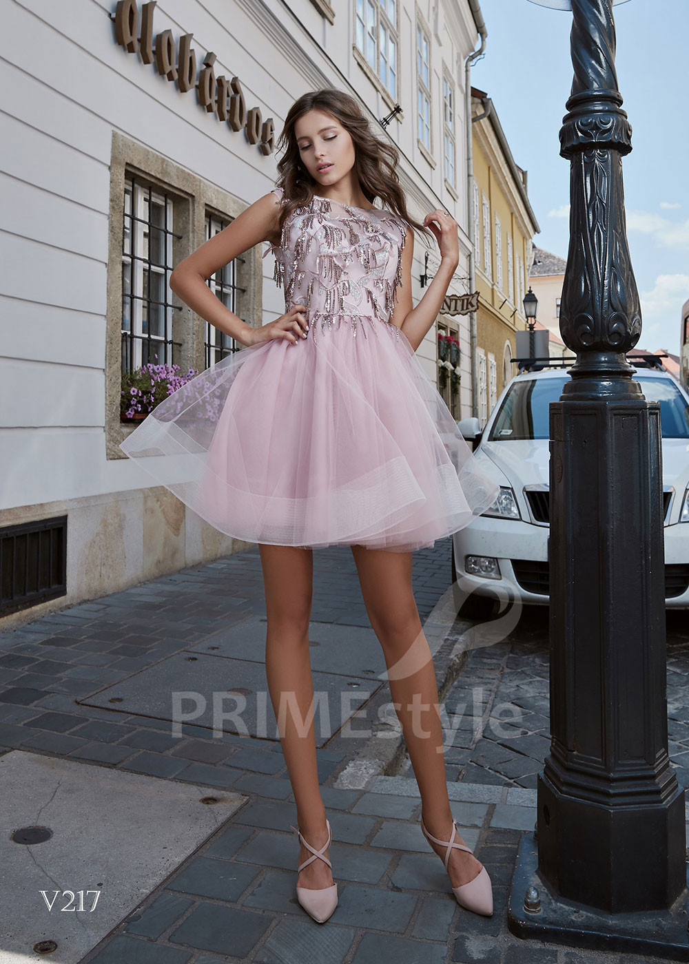 Moderné večerné šaty RS217