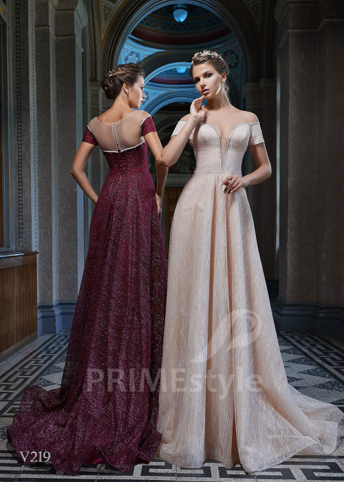 Extravagantné večerné šaty RS219