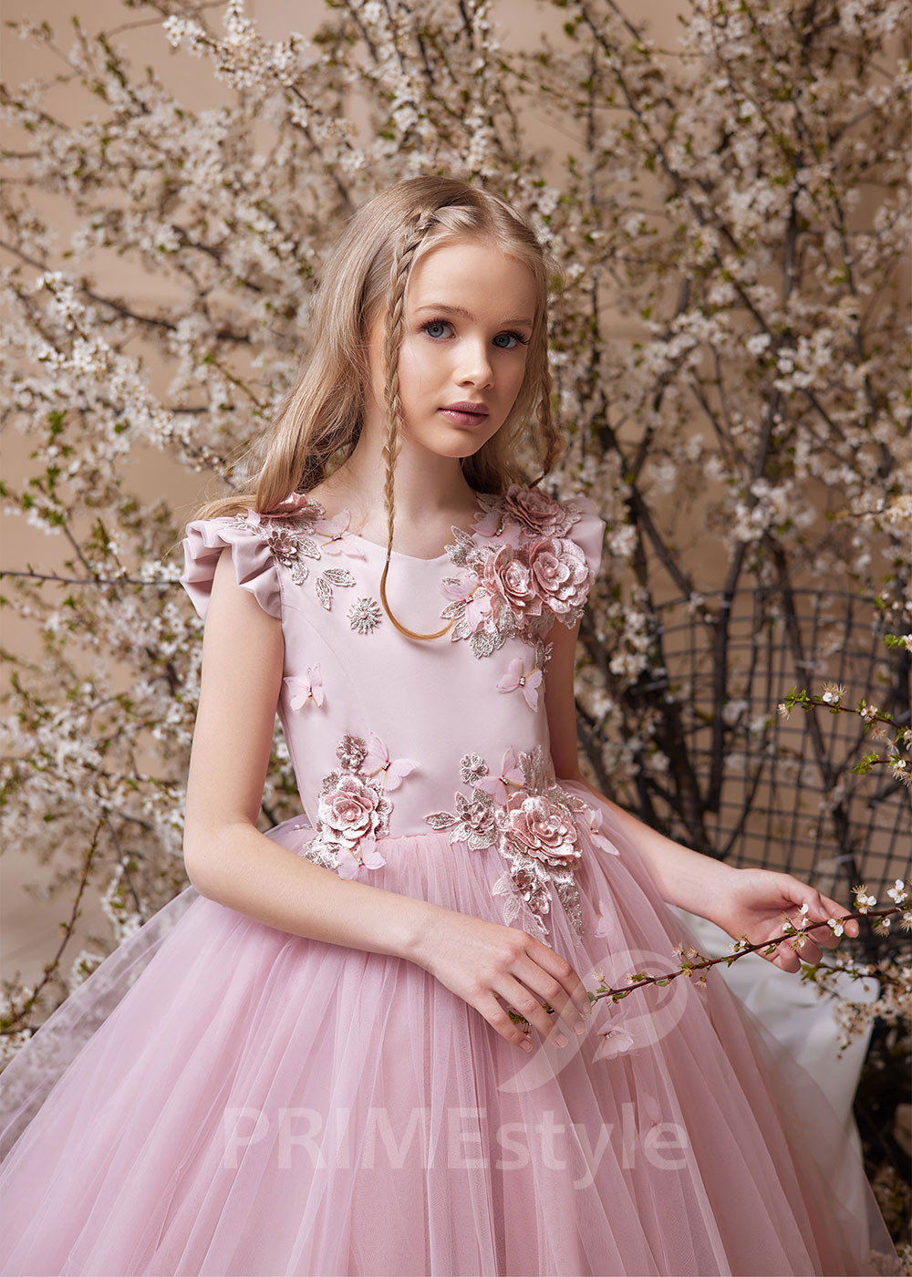 Luxusné dievčenské šaty RS150