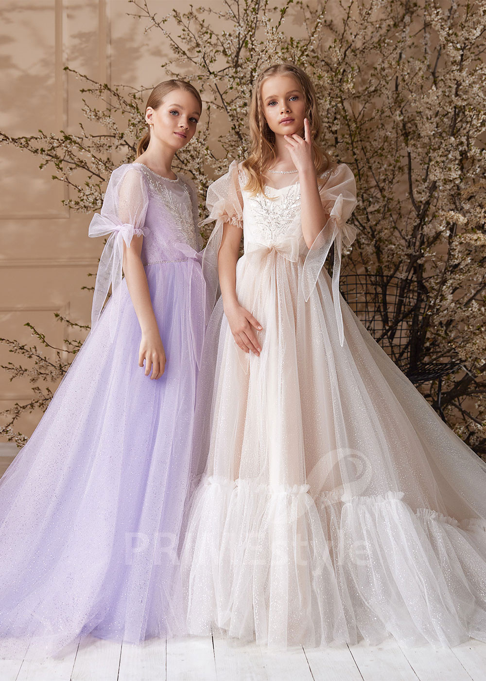 Detské princeznovské šaty  RS161