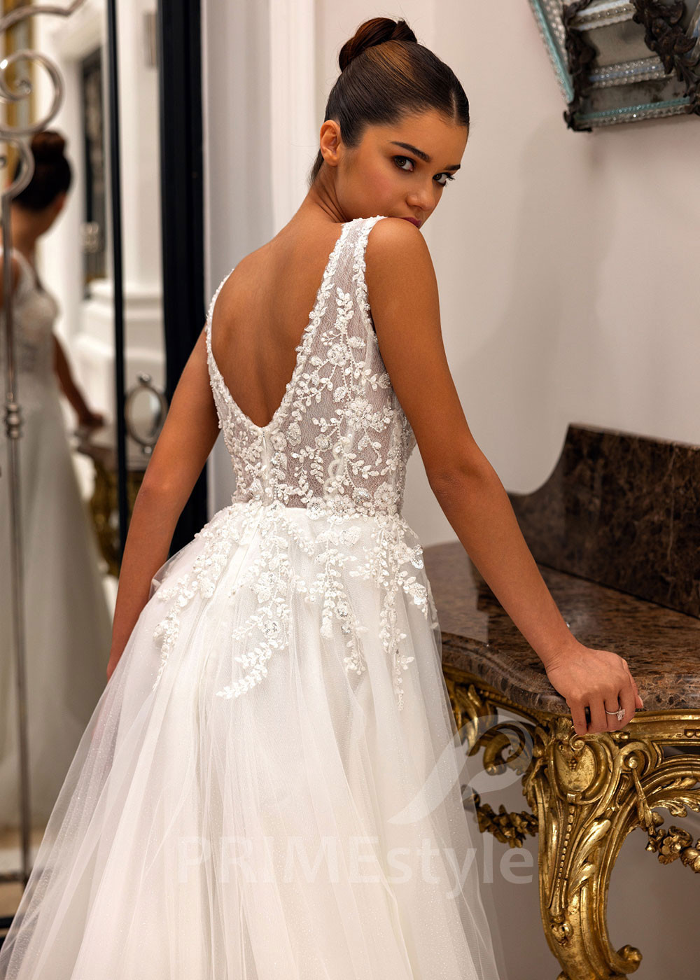 Elegantné čipkované svadobné šaty Dora