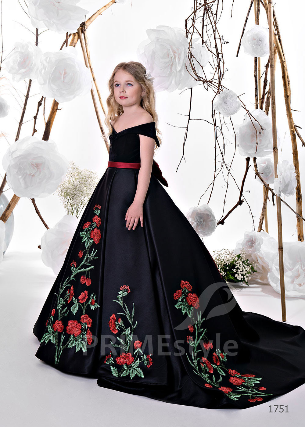 Luxusné dievčenské šaty RC1751