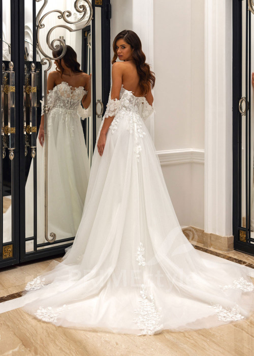 Extravagantné kvetované svadobné šaty Jenna