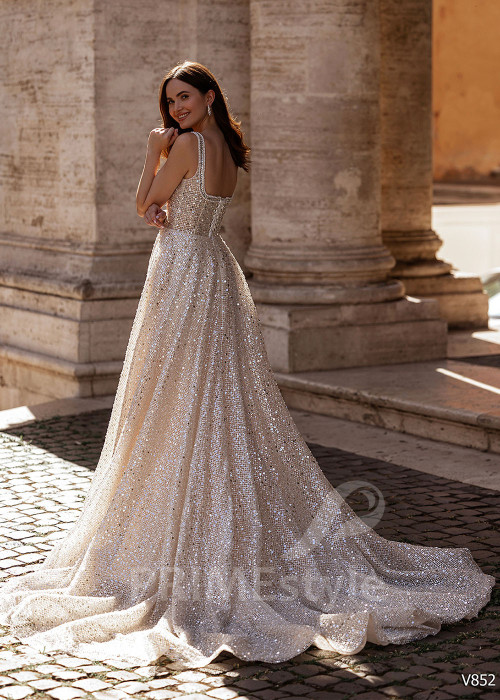 Luxusné trblietavé svadobné šaty RS852