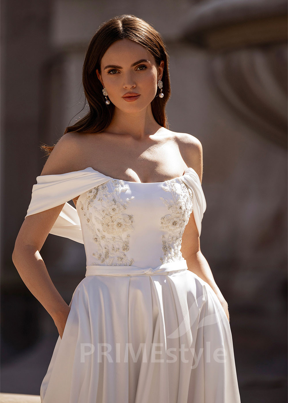 Jednoduché romantické svadobné šaty RS853