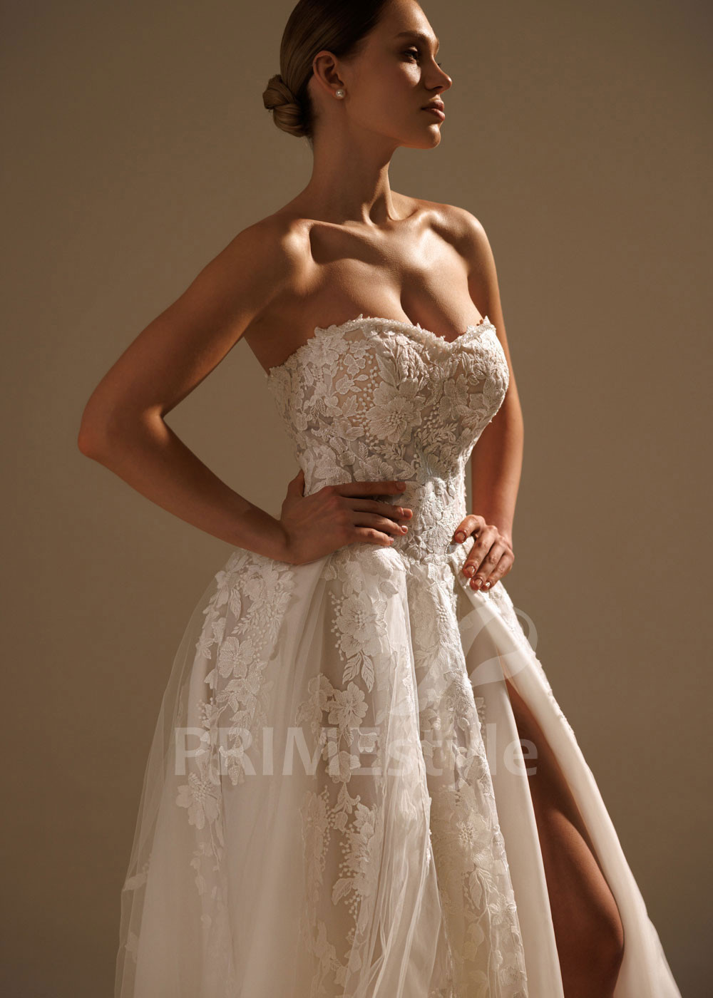 Svadobné šaty s rozparkom Florence z čipky a tylu