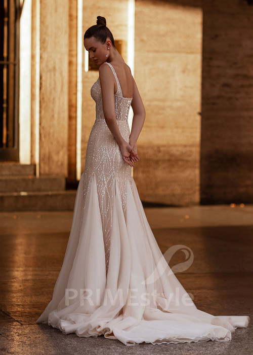 Extravagantné úzke svadobné šaty RS854