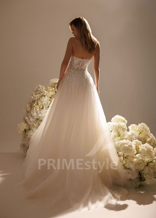 Tylové svadobné šaty May s čipkovaným živôtikom a tylovým plášťom