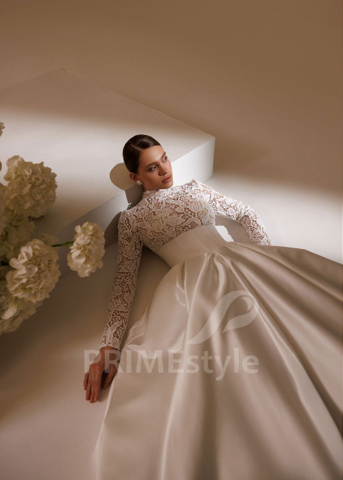 Elegantné svadobné šaty Penelope s dlhým čipkovaným rukávom