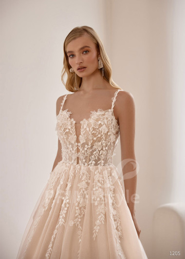 Čipkované svadobné šaty VS1205 s tenkými ramienkami | PRIMESTYLE.SK