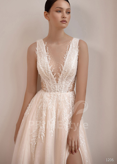 Tylové svadobné šaty VS1206 s hlbokým výstrihom a rozparkom