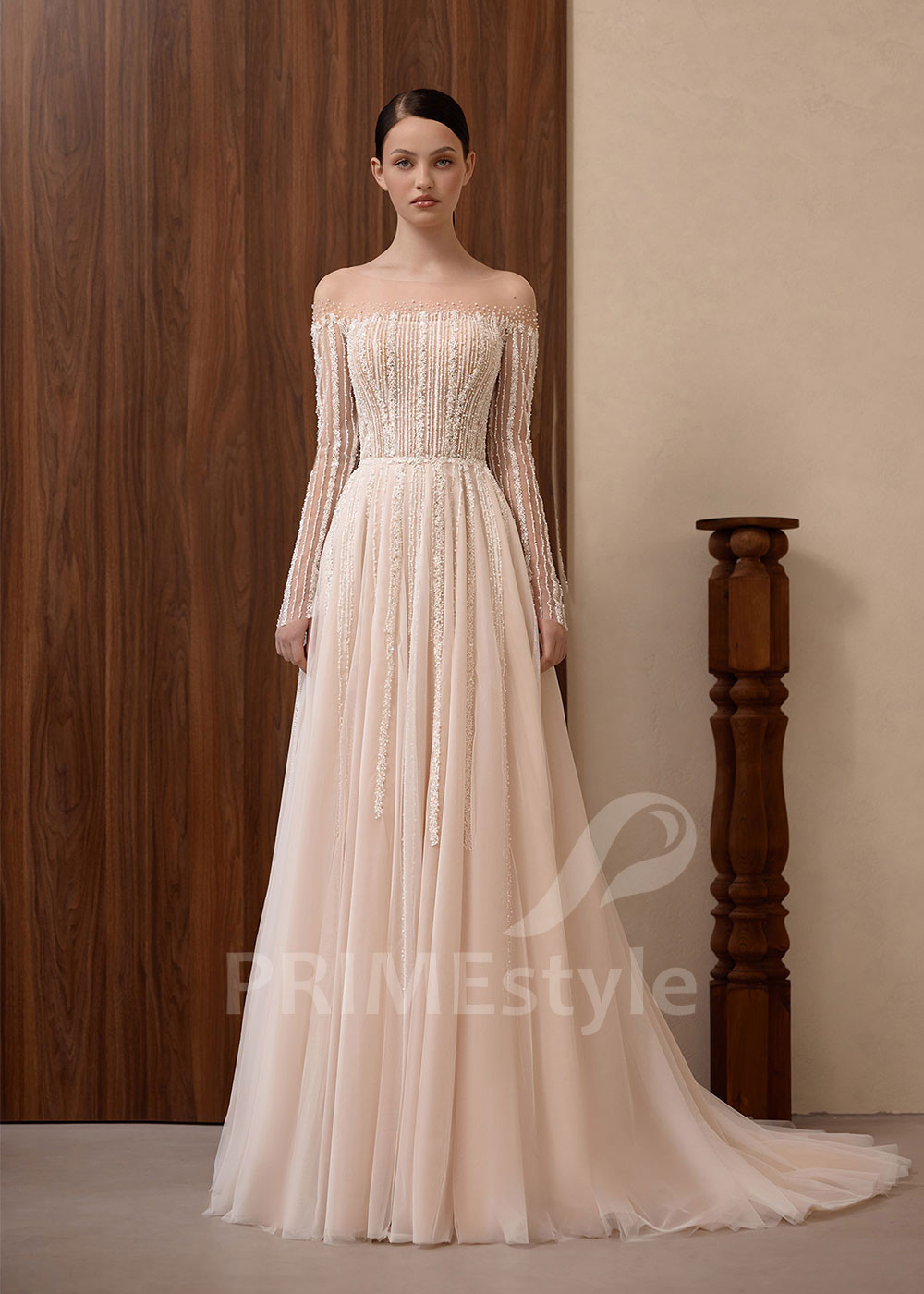 Tylové svadobné šaty VS1208 s dlhým čipkovaným rukávom