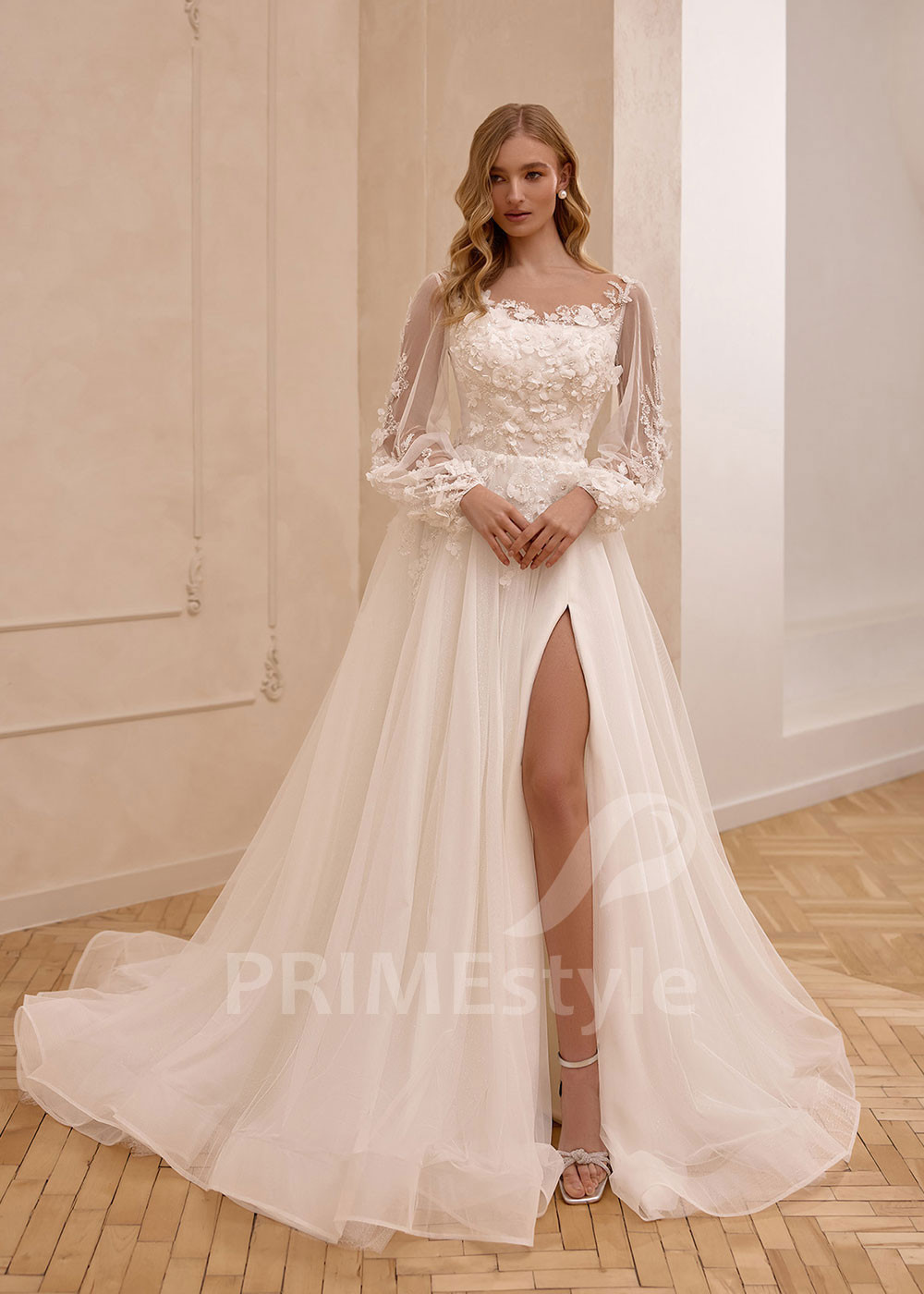 Trblietavé svadobné šaty s balónovým rukávom VS1225