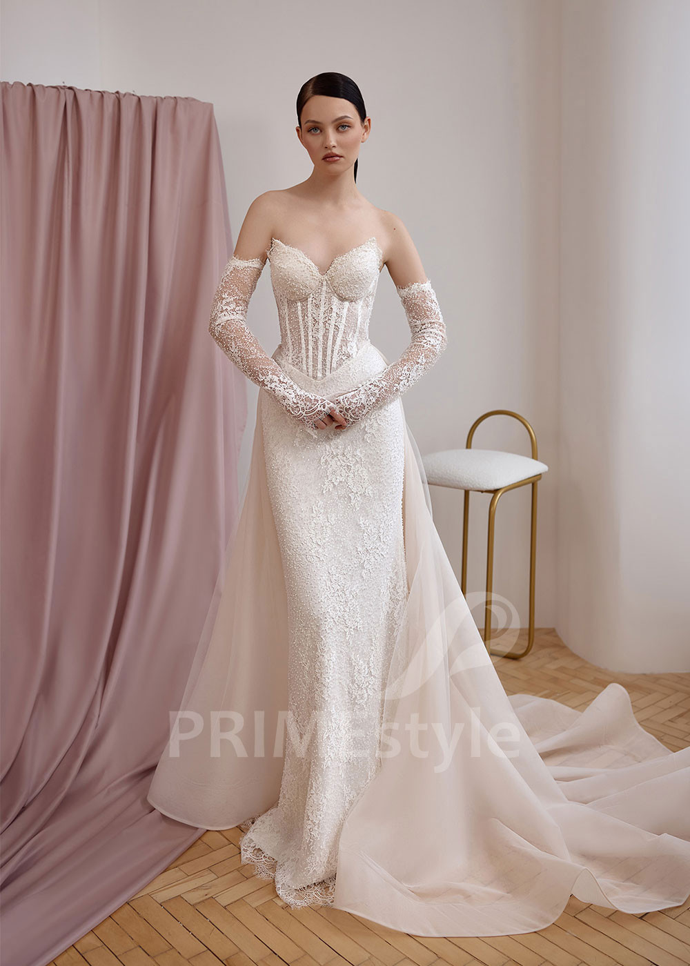 Celočipkované svadobné šaty s vlečkou VS1228