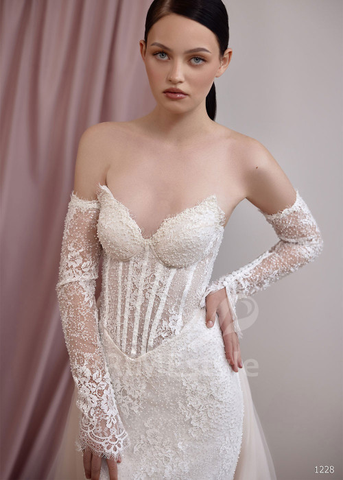 Celočipkované svadobné šaty s vlečkou VS1228
