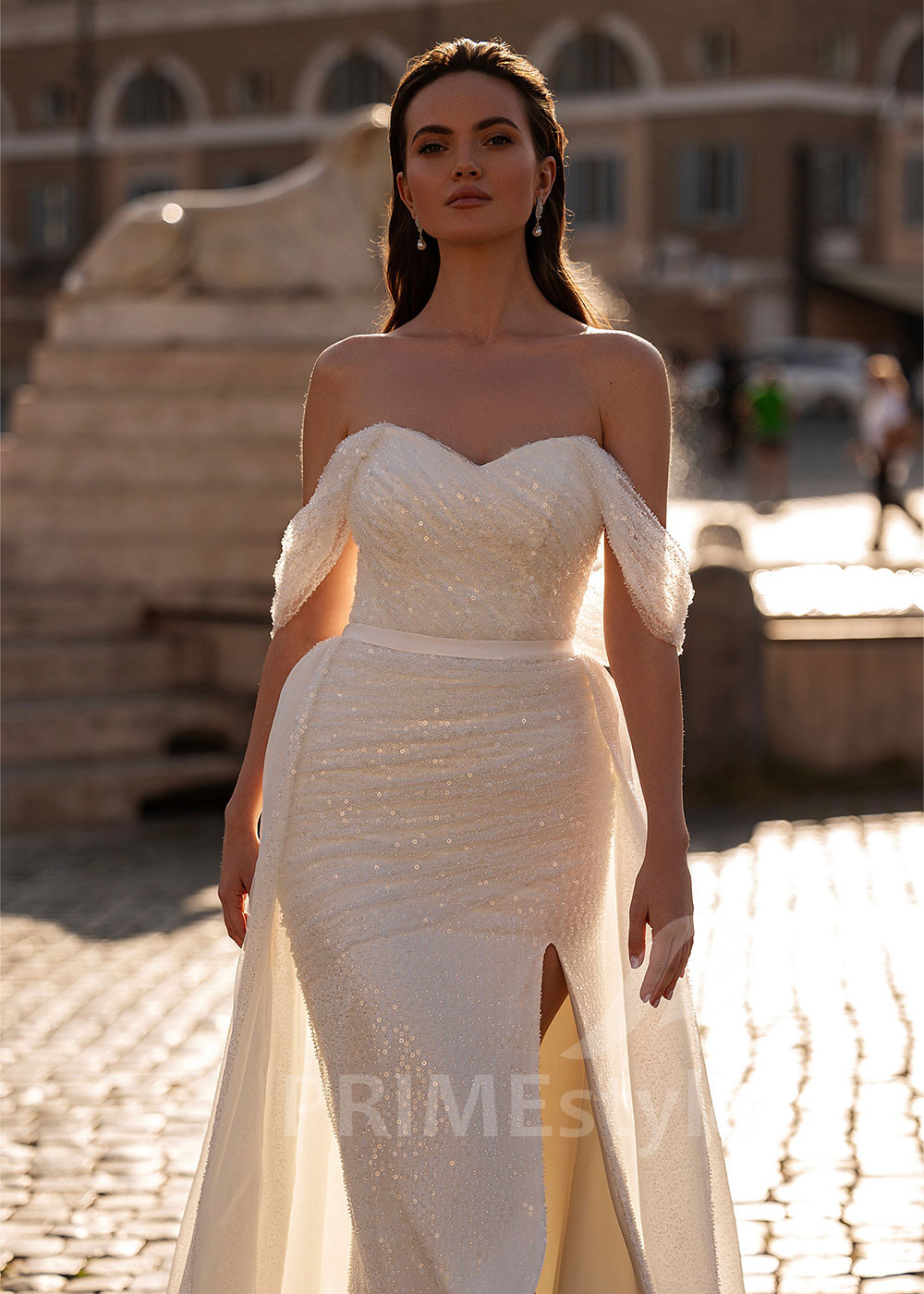 Extravagantné trblietavé svadobné šaty RS860