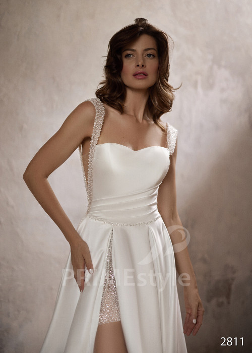 Elegantné saténové svadobné šaty na ramienka RC2811