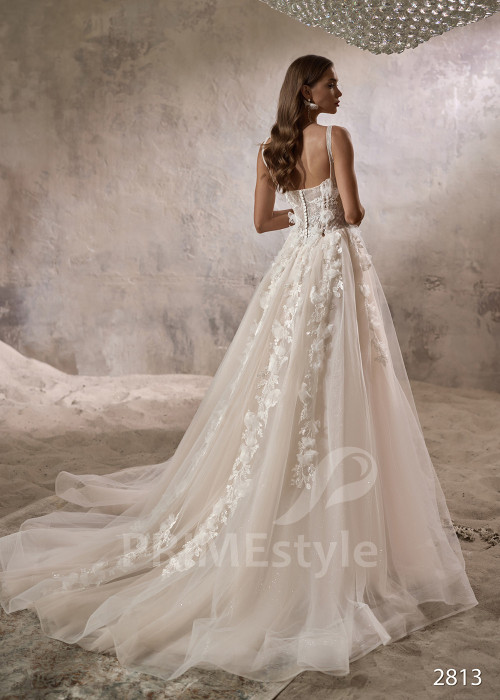 Romantické svadobné šaty na ramienka RC2813