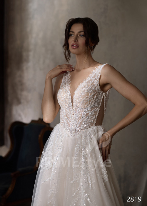 Luxusné čipkované svadobné šaty RC2819