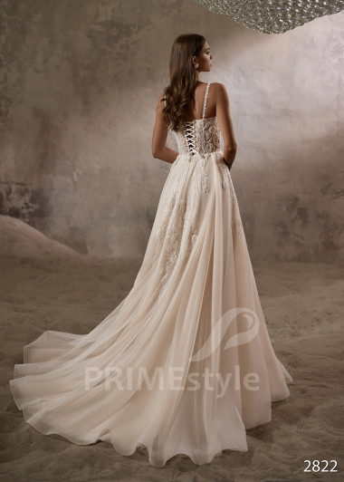 Luxusné svadobné šaty s padnutými ramienkami RC2822 - primestyle.sk